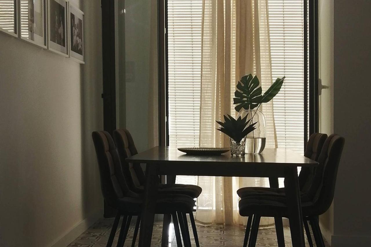 Apartamento Turistico El Soportal De La Plaza Daimiel Bagian luar foto
